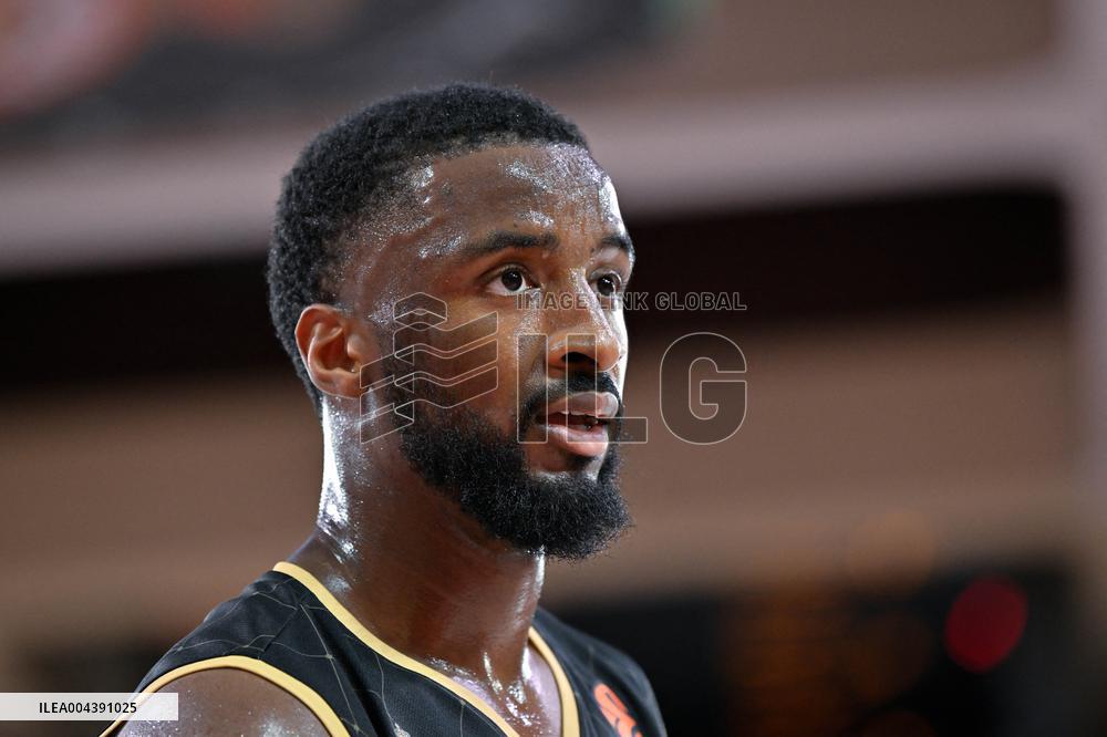 Jessica Gunning Portrait