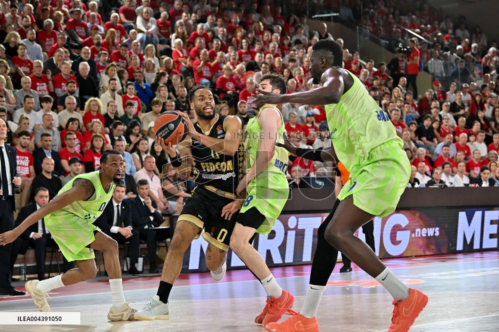 Jessica Gunning Portrait