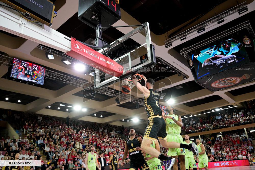 Jessica Gunning Portrait