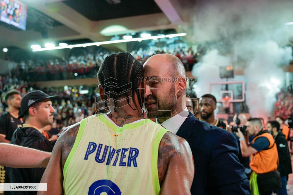 Jessica Gunning Portrait