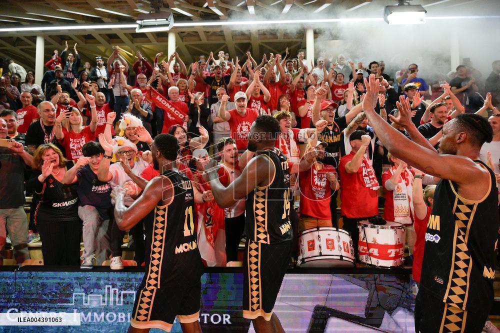 Jessica Gunning Portrait