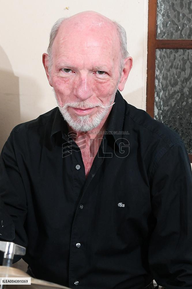 Lucas Fox Portrait - Paris