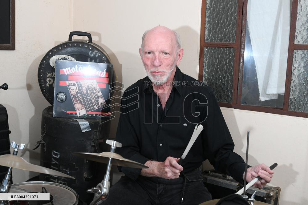 Lucas Fox Portrait - Paris