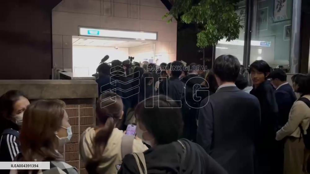 Japan: Two Men Injured After Man Wields Knife at Tokyo Subway Station 2