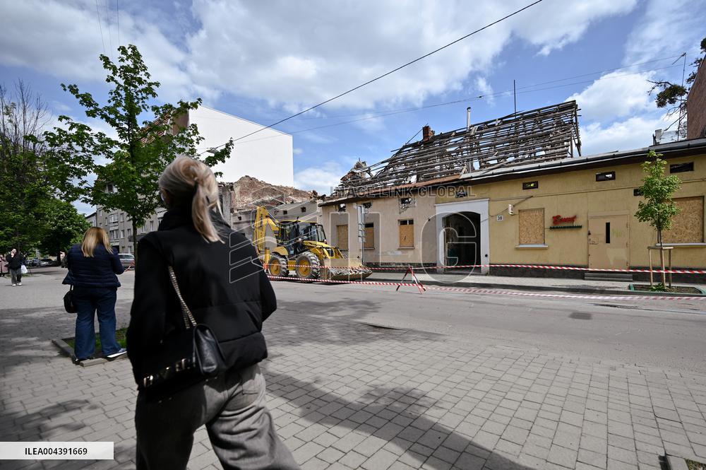 Building damaged by Russian attack gets dismantled in Lviv