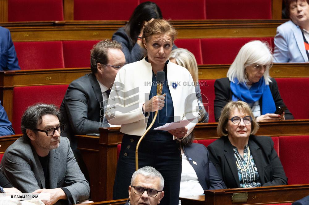 Questions to the government at the National Assembly - Paris
