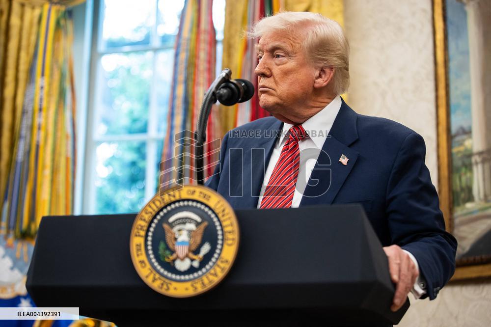 President Trump Swears in David Perdue as U.S. Ambassador to China