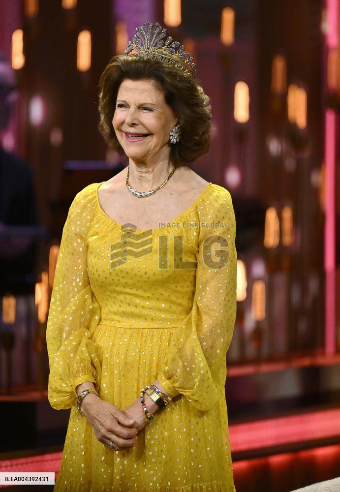 CHRISTER LINDARW AND THE QUEEN