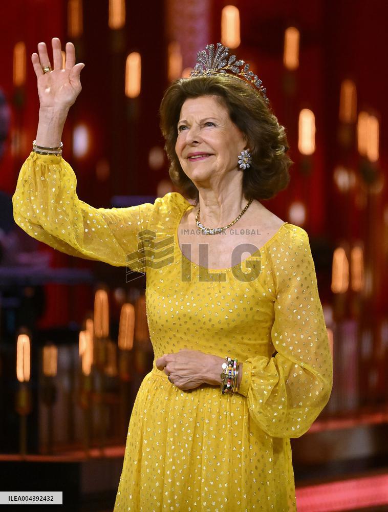 CHRISTER LINDARW AND THE QUEEN