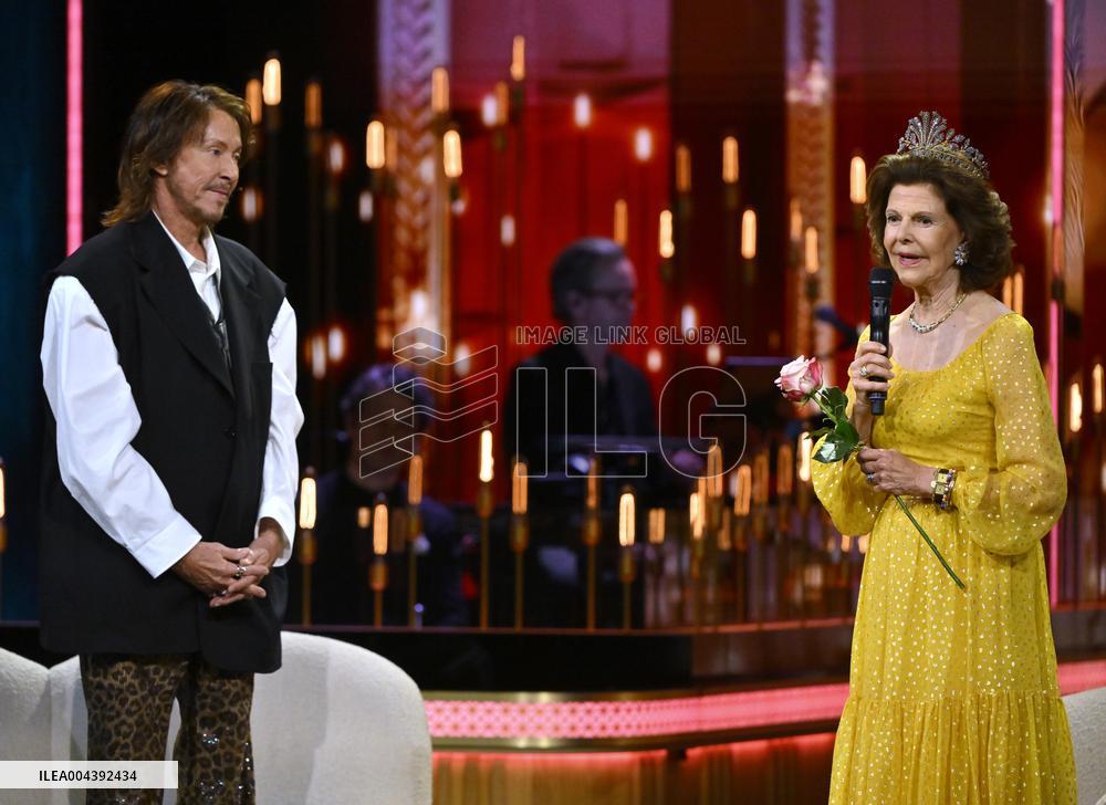 CHRISTER LINDARW AND THE QUEEN