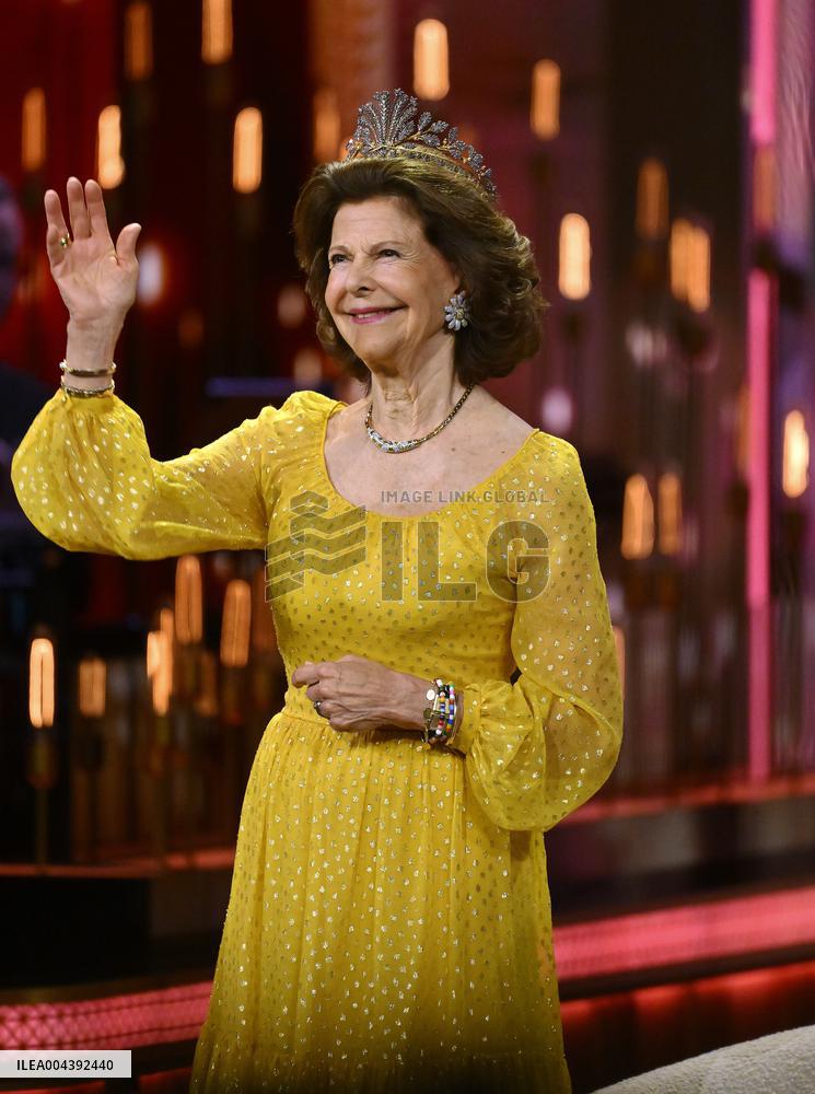 CHRISTER LINDARW AND THE QUEEN