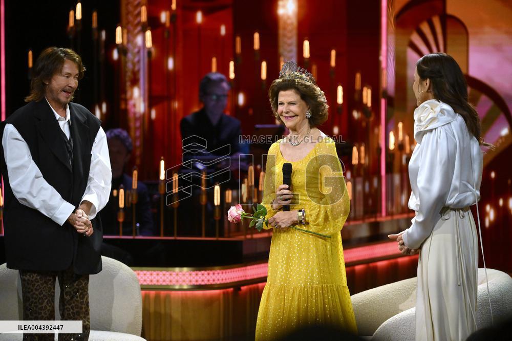 CHRISTER LINDARW AND THE QUEEN