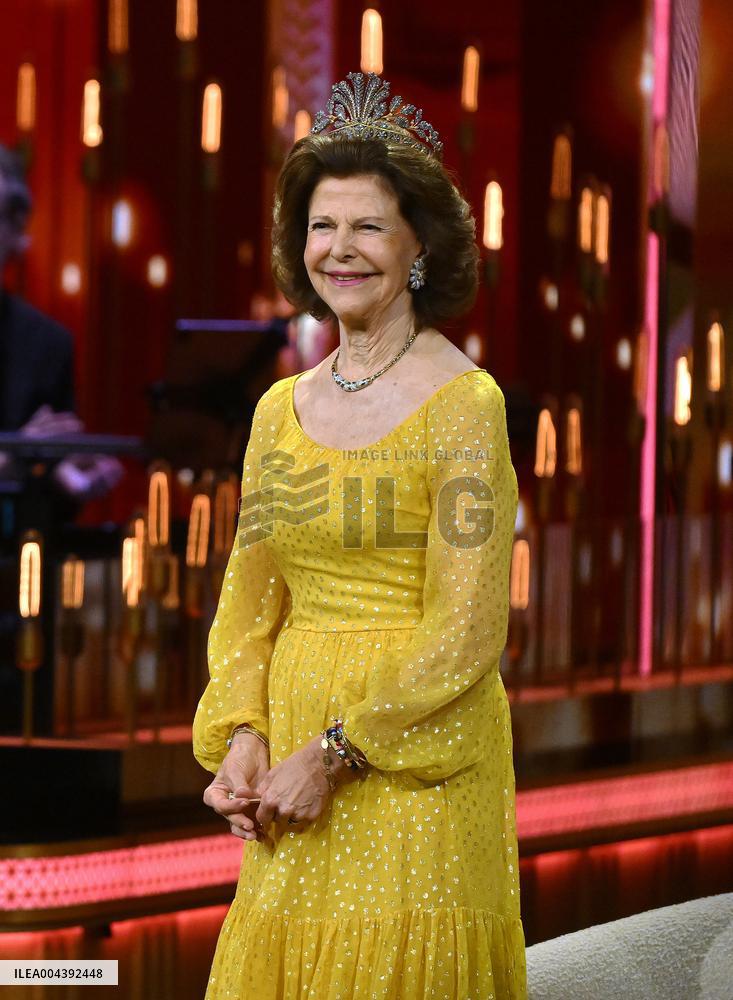 CHRISTER LINDARW AND THE QUEEN