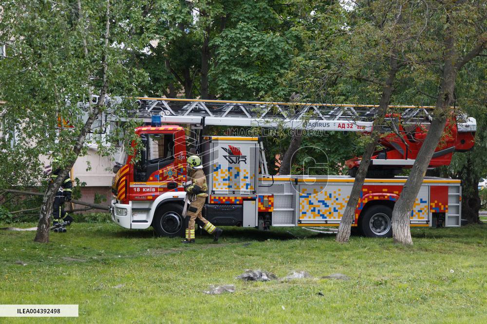 Wreckage of Russian drone damages residential block in Kyiv