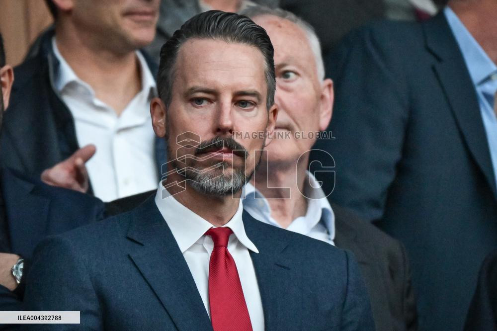 Champions League PSG vs Arsenal FC - celebrities - FA