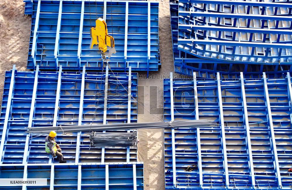 Dengkou Yellow River Bridge Construction