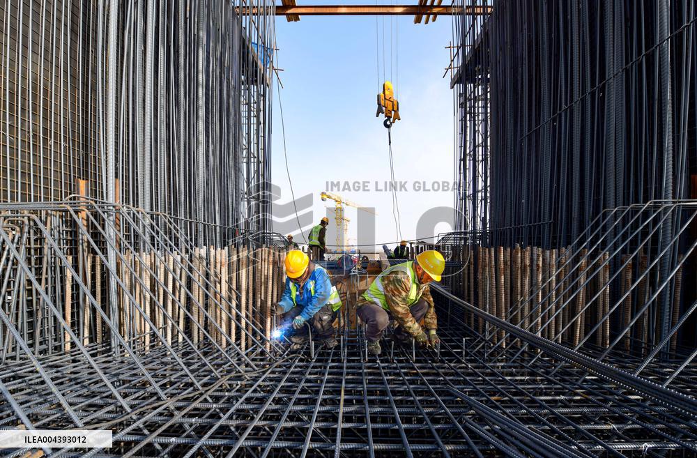 Dengkou Yellow River Bridge Construction