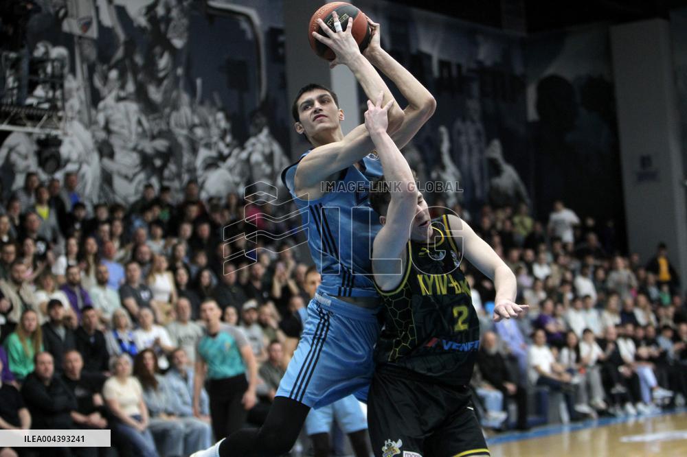 BC Dnipro beats BC Kyiv Basket 69-66