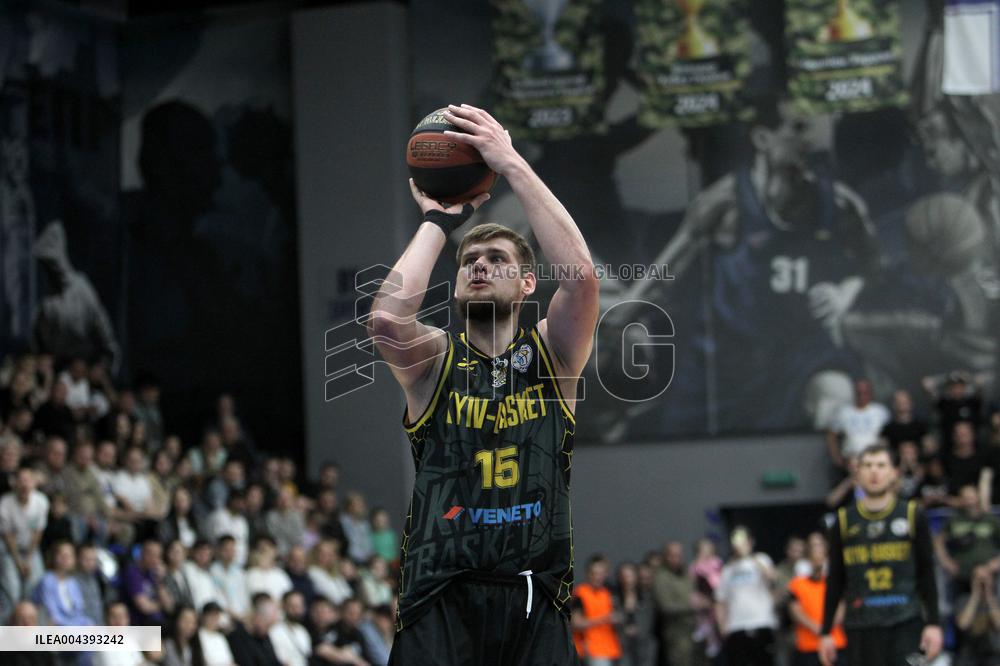 BC Dnipro beats BC Kyiv Basket 69-66