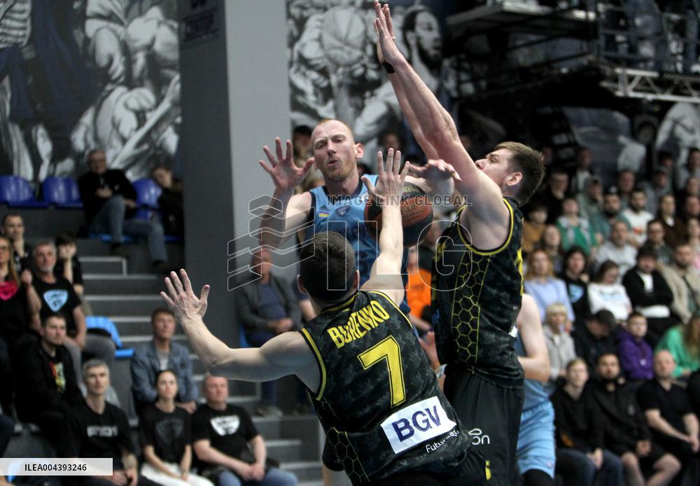 BC Dnipro beats BC Kyiv Basket 69-66