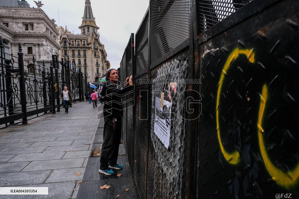 Milei's Violent Repression Of A Pensioners Protest In Argentina