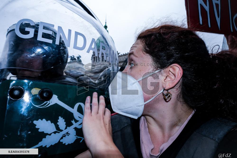 Milei's Violent Repression Of A Pensioners Protest In Argentina