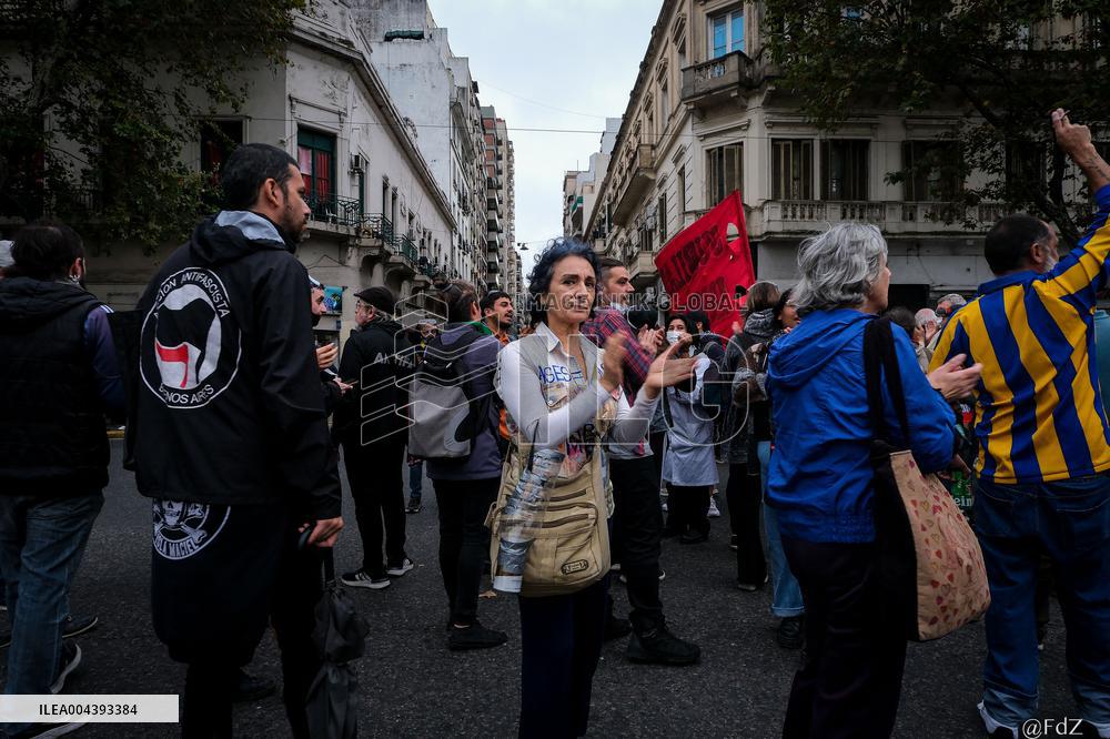 Milei's Violent Repression Of A Pensioners Protest In Argentina