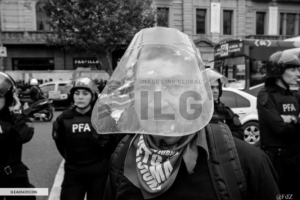 Milei's Violent Repression Of A Pensioners Protest In Argentina