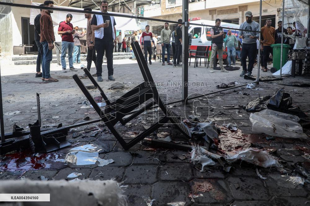 Palestinians Turn Plastic Waste into Fuel to Survive - Gaza