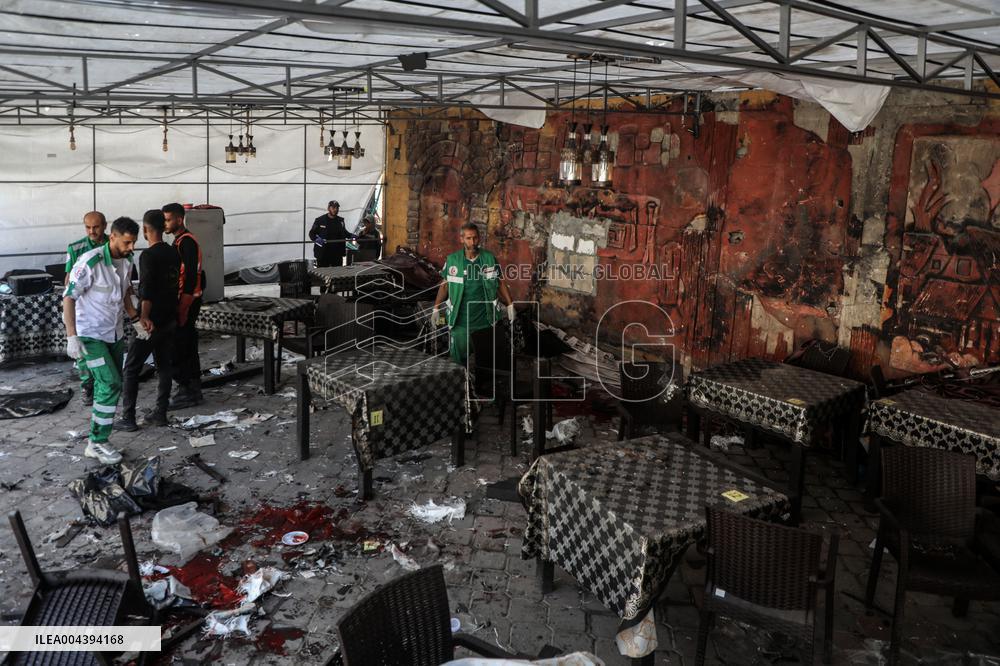 Palestinians Turn Plastic Waste into Fuel to Survive - Gaza