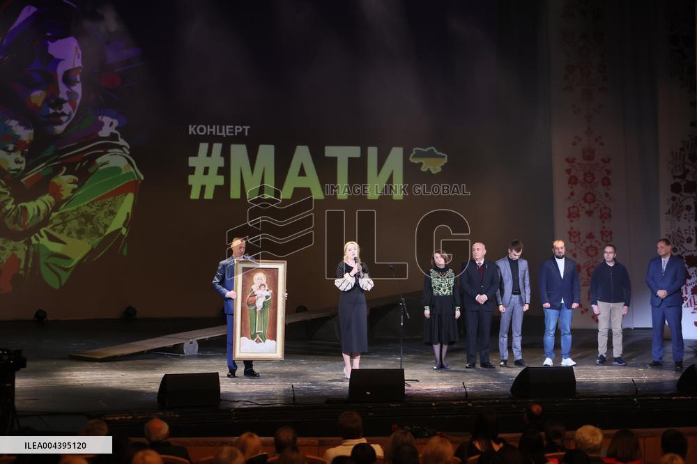 Music project Mother presented on Mothers Day in Ivano-Frankivsk