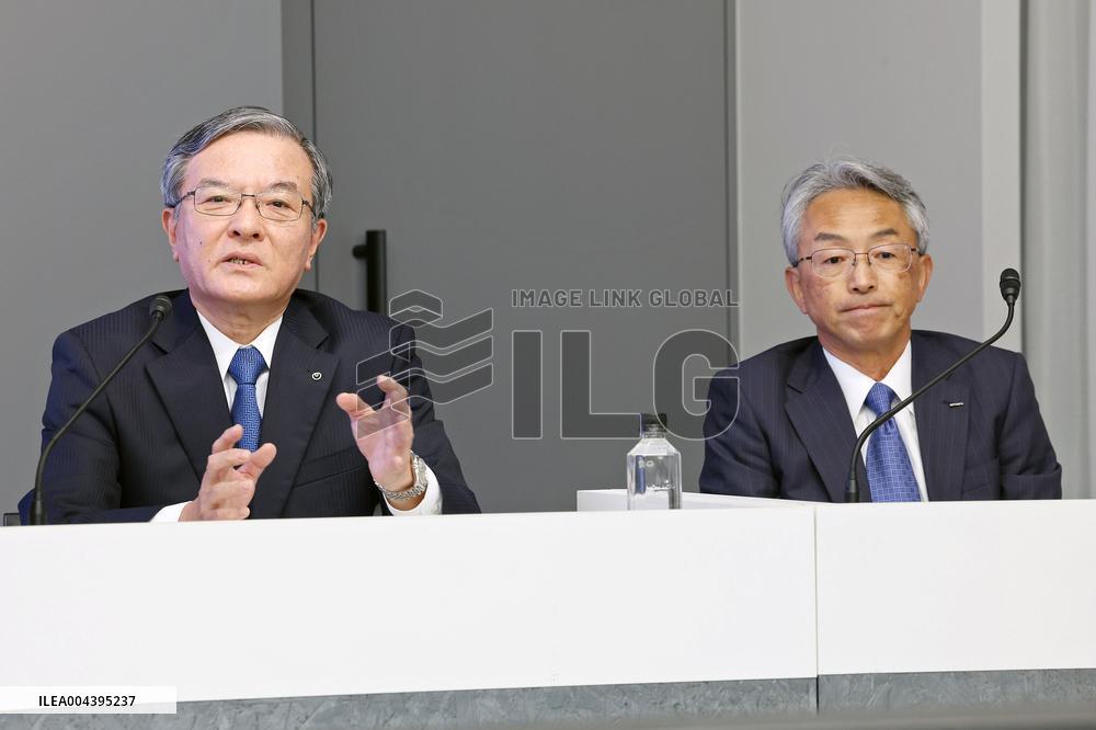 Press Conference on NTT's Acquisition of NTT DATA
