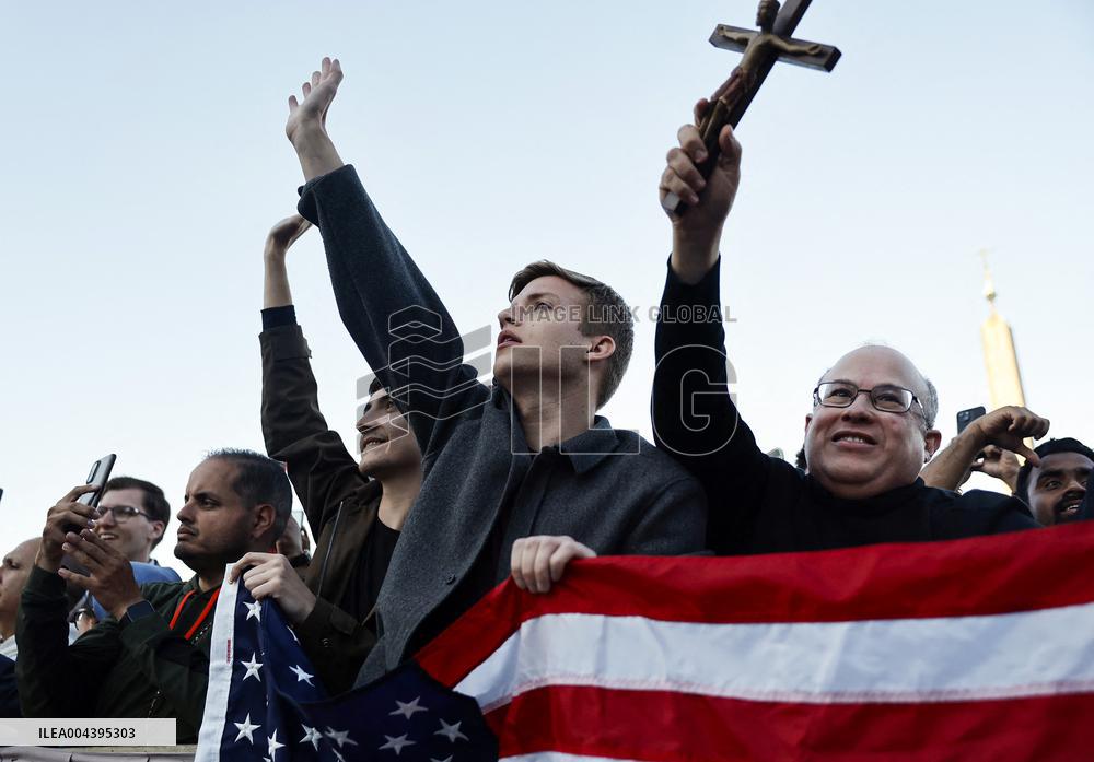 US Pilgrims Celebrate New Pope Leon XIV - Vatican