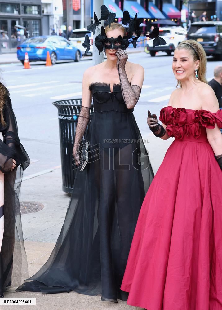 Celebs at The New York Ballet Spring Gala - NYC