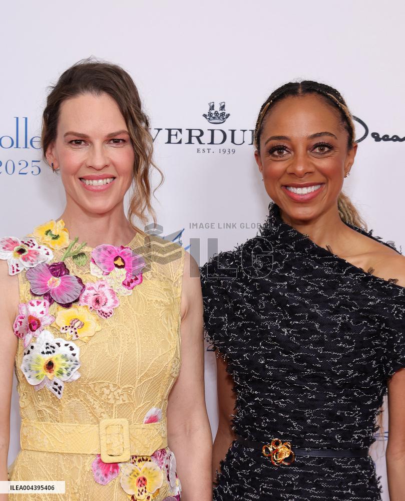 The Colleague's Annual Spring Luncheon And Oscar de la Renta Fashion Show - LA