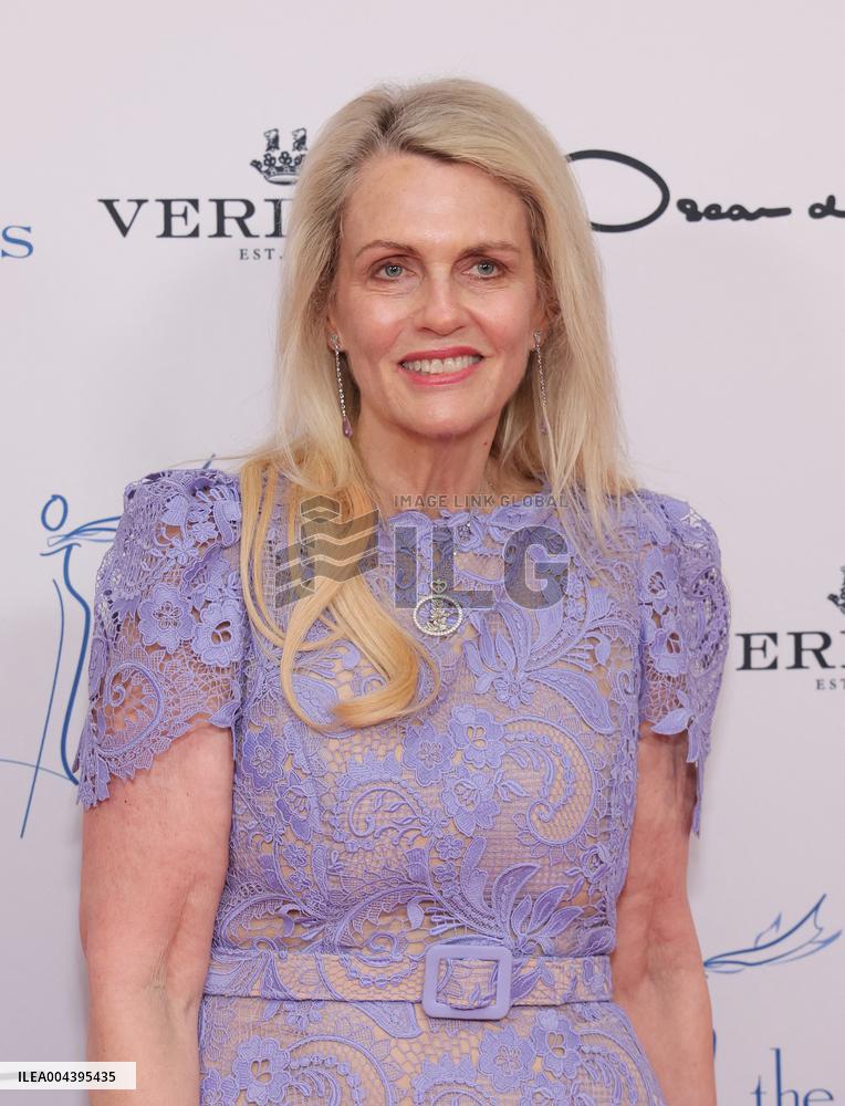 The Colleague's Annual Spring Luncheon And Oscar de la Renta Fashion Show - LA