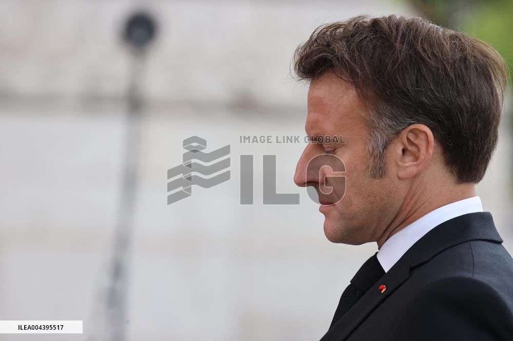 President Macron At Tomb Of The Unknown Soldier Ceremony - Paris