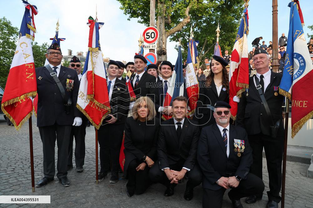 President Macron At Tomb Of The Unknown Soldier Ceremony - Paris