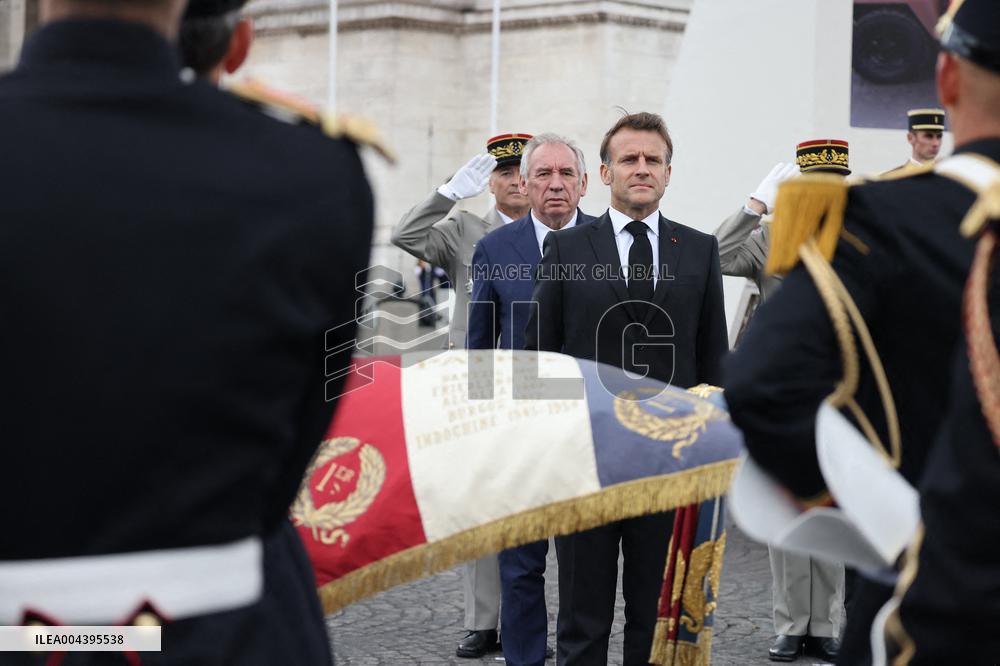 President Macron At Tomb Of The Unknown Soldier Ceremony - Paris