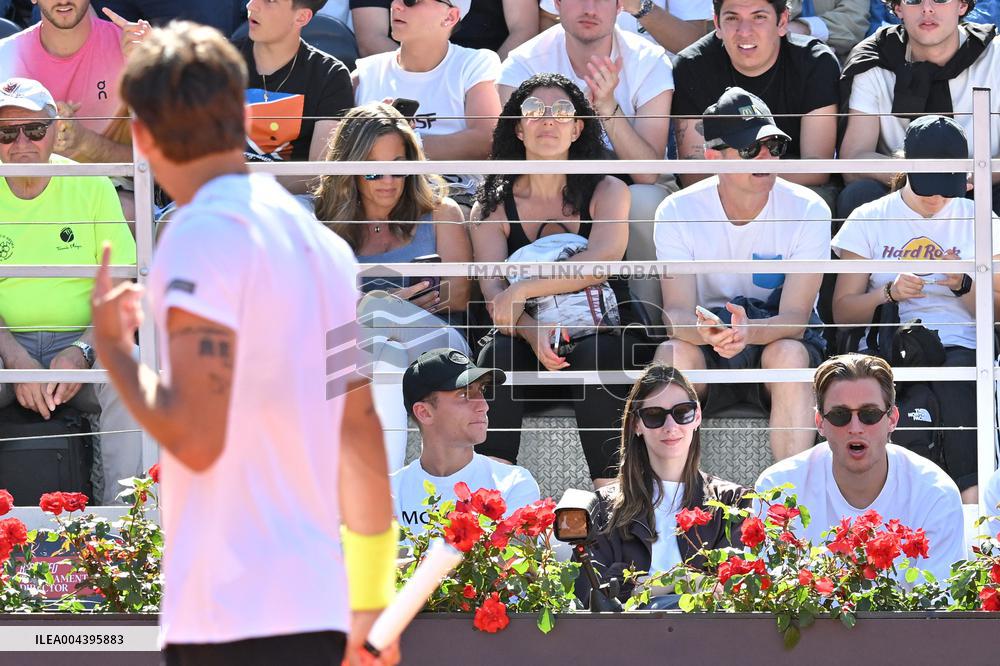 Edoardo Bove with his girlfriend Martina Durham