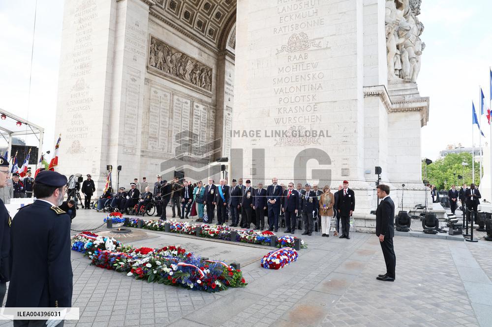 President Macron At Tomb Of The Unknown Soldier Ceremony - Paris