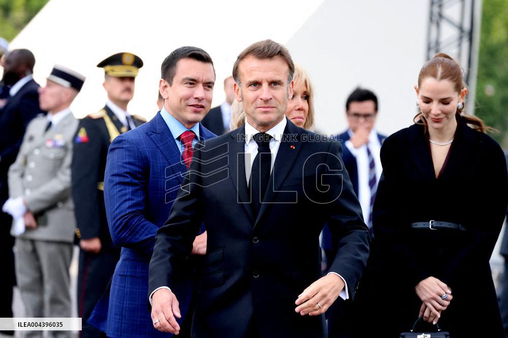 President Macron At Tomb Of The Unknown Soldier Ceremony - Paris