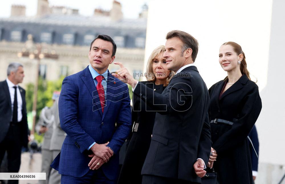 President Macron At Tomb Of The Unknown Soldier Ceremony - Paris