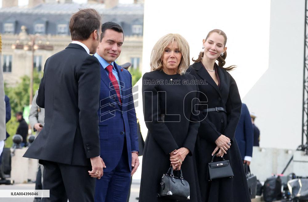 President Macron At Tomb Of The Unknown Soldier Ceremony - Paris