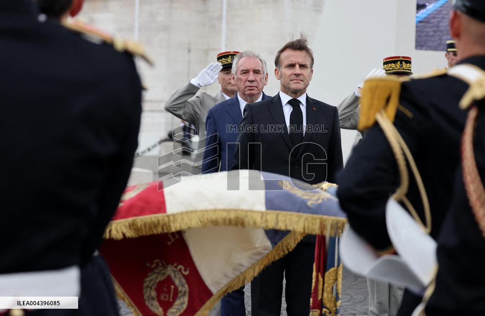 President Macron At Tomb Of The Unknown Soldier Ceremony - Paris