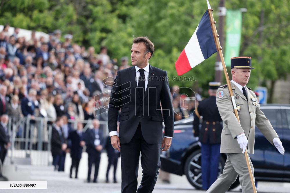 President Macron At Tomb Of The Unknown Soldier Ceremony - Paris