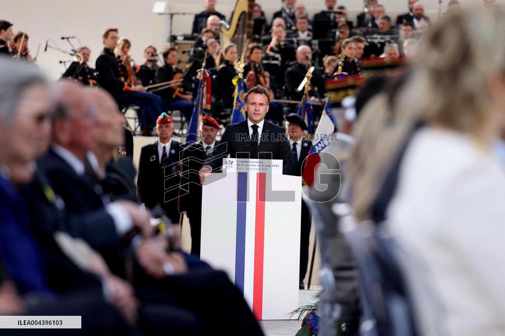 President Macron At Tomb Of The Unknown Soldier Ceremony - Paris