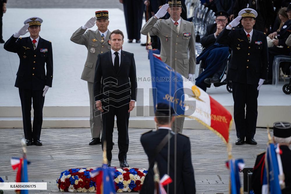 President Macron At Tomb Of The Unknown Soldier Ceremony - Paris