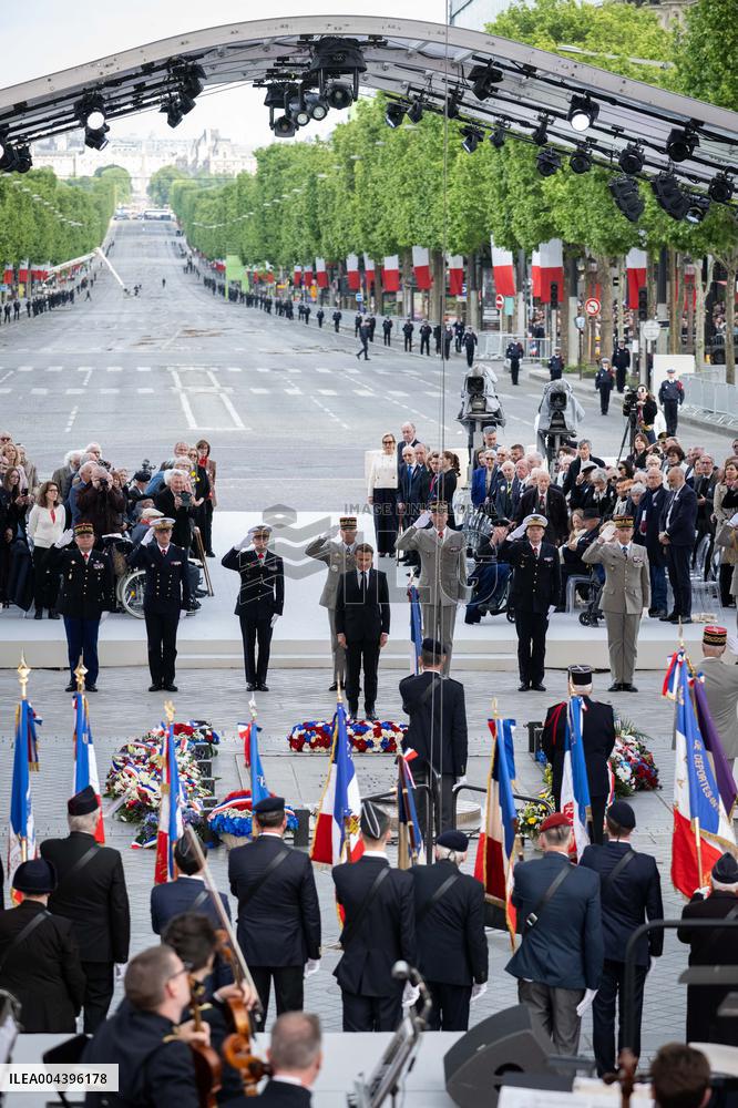 President Macron At Tomb Of The Unknown Soldier Ceremony - Paris