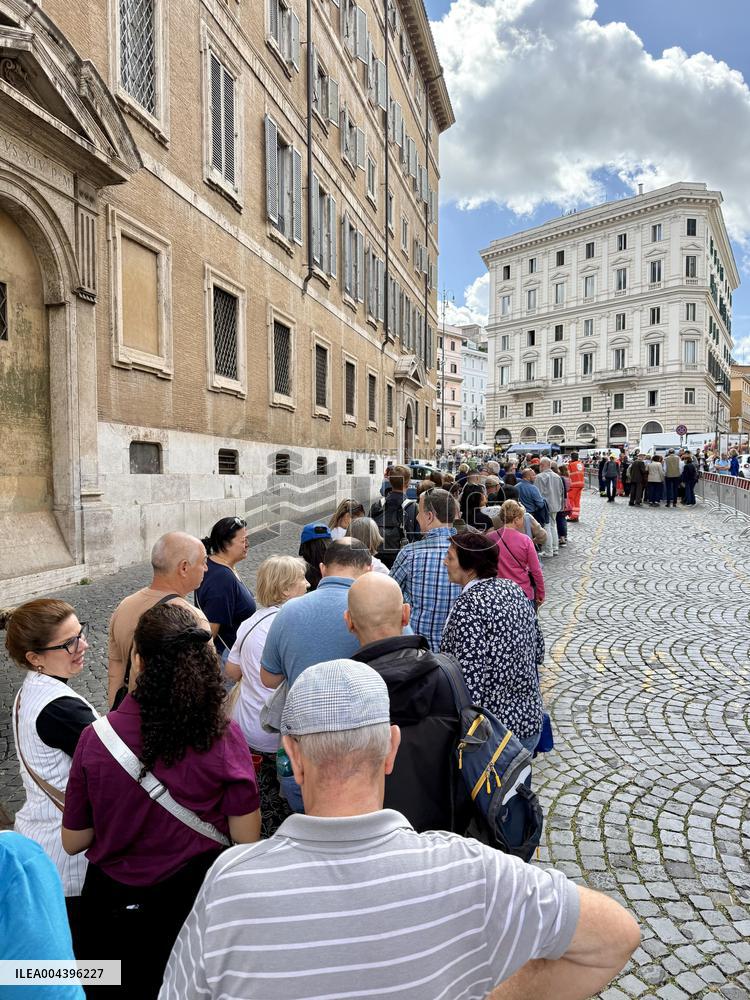 Grave of Pope Francis